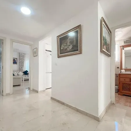 公寓 Beachfront Luxury Albir 阿尔比尔