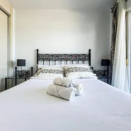 公寓 Beachfront Luxury Albir 阿尔比尔