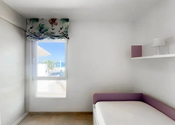 アパート Beachfront Luxury Albir