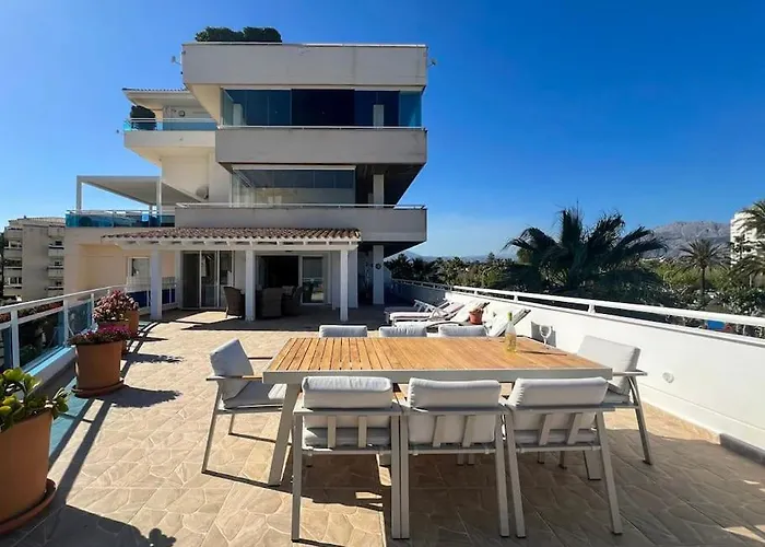 アパート Beachfront Luxury Albir