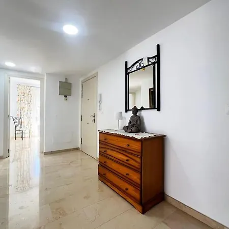 Beachfront Luxury Albir Альбир