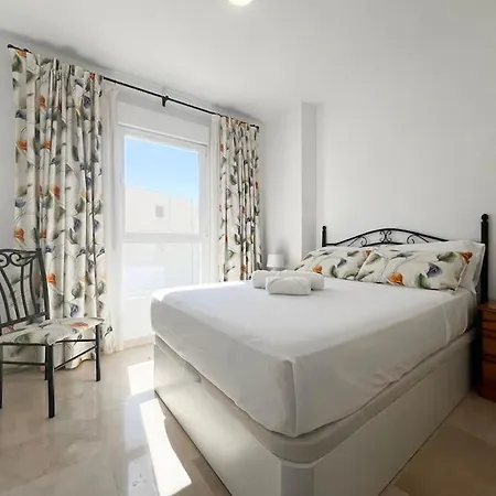 Апартаменты Beachfront Luxury Albir *