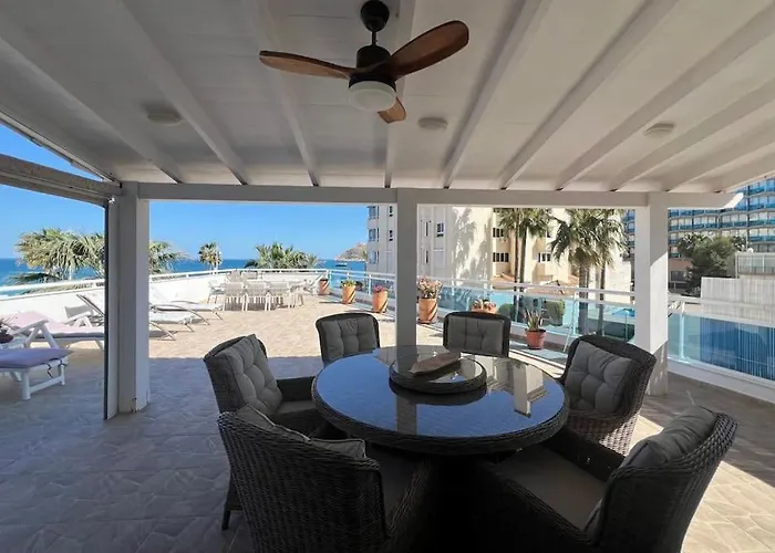 Lejlighed Beachfront Luxury Albir *